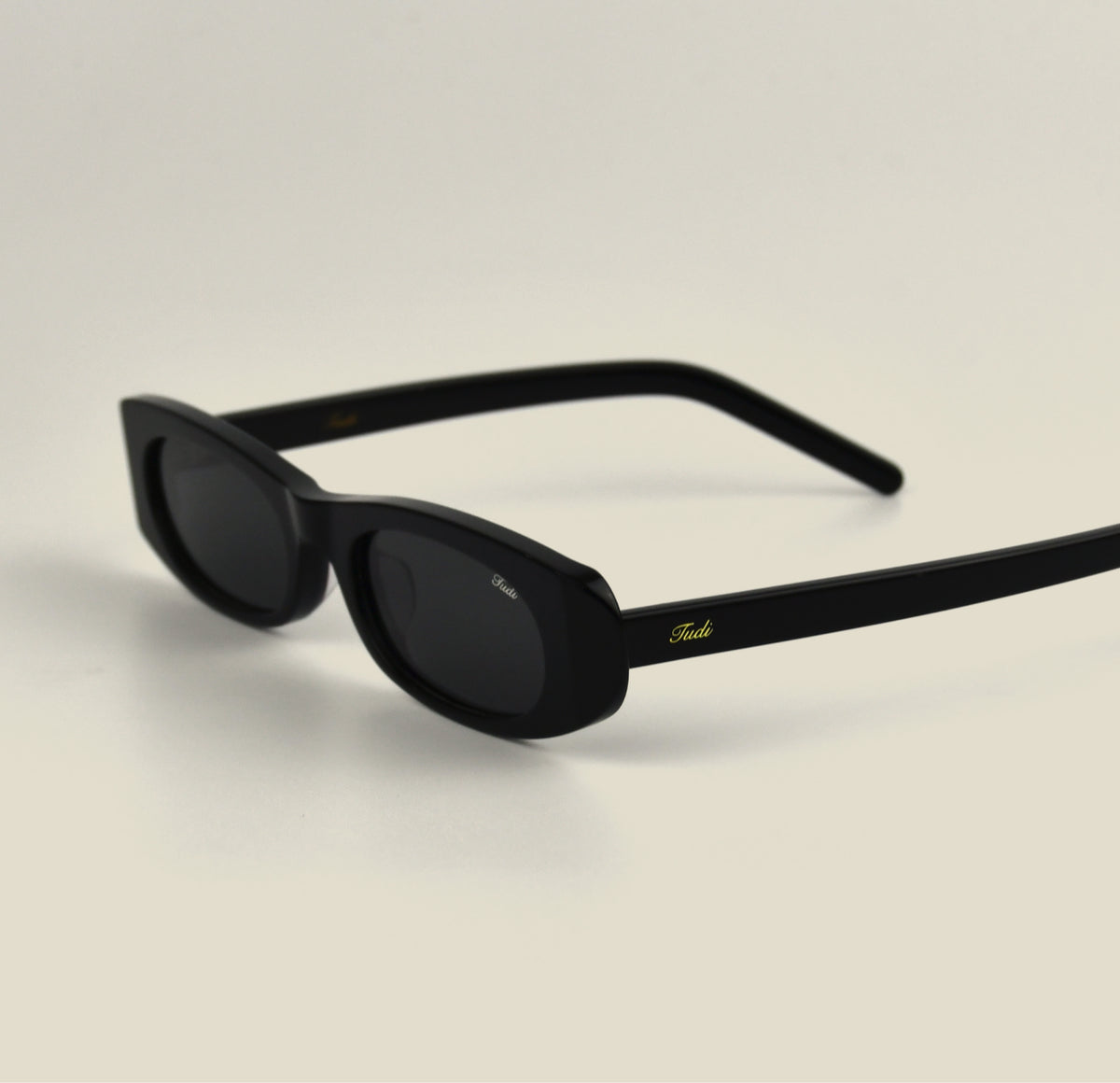 TUDI Kai Black eyewear, three-quarter side view