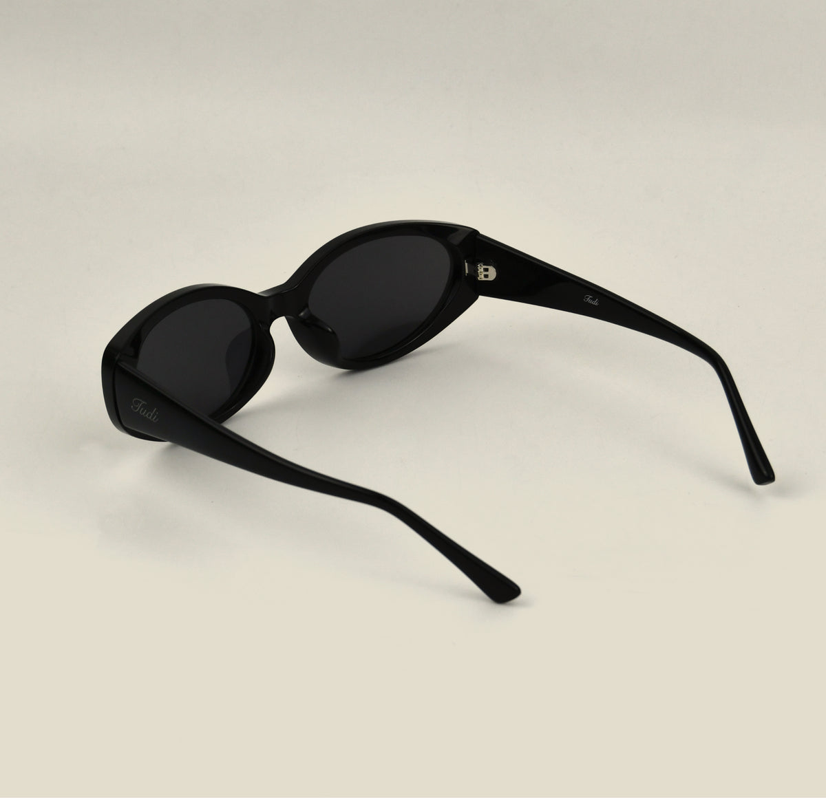 TUDI Leone Black eyewear, rear view