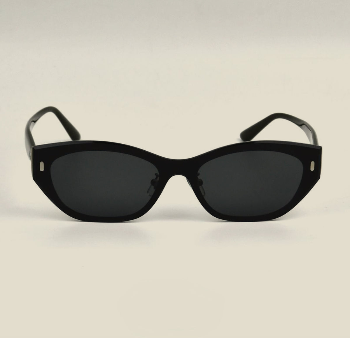 TUDI Molly Black eyewear, front view