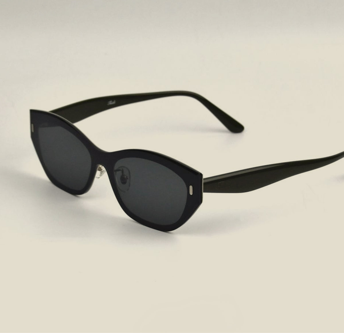 TUDI Molly Black eyewear, three-quarter side view