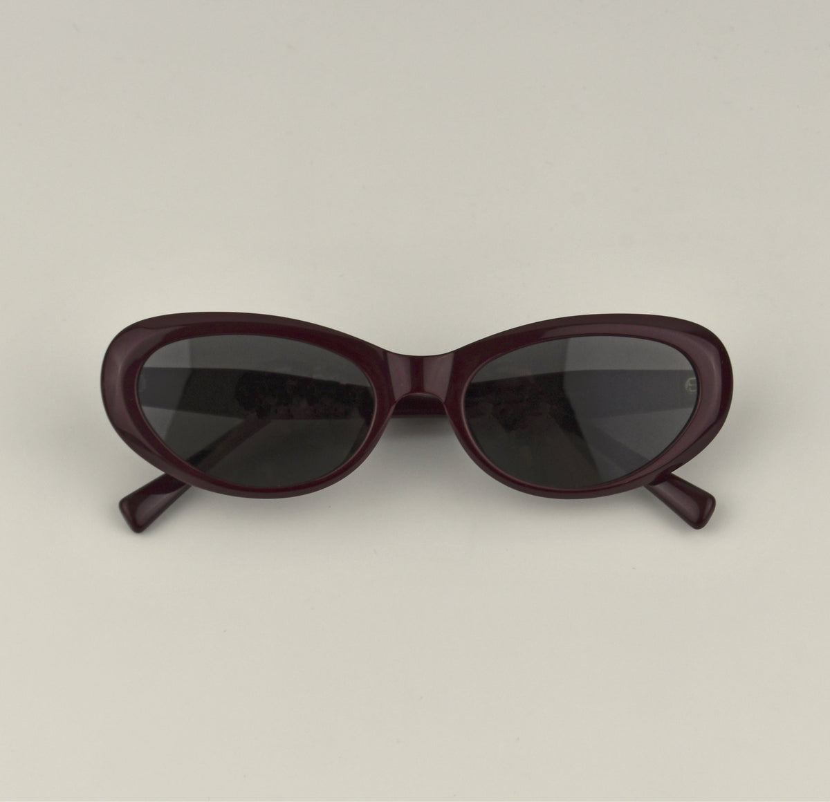 TUDI Pinta Burgundy eyewear, front view