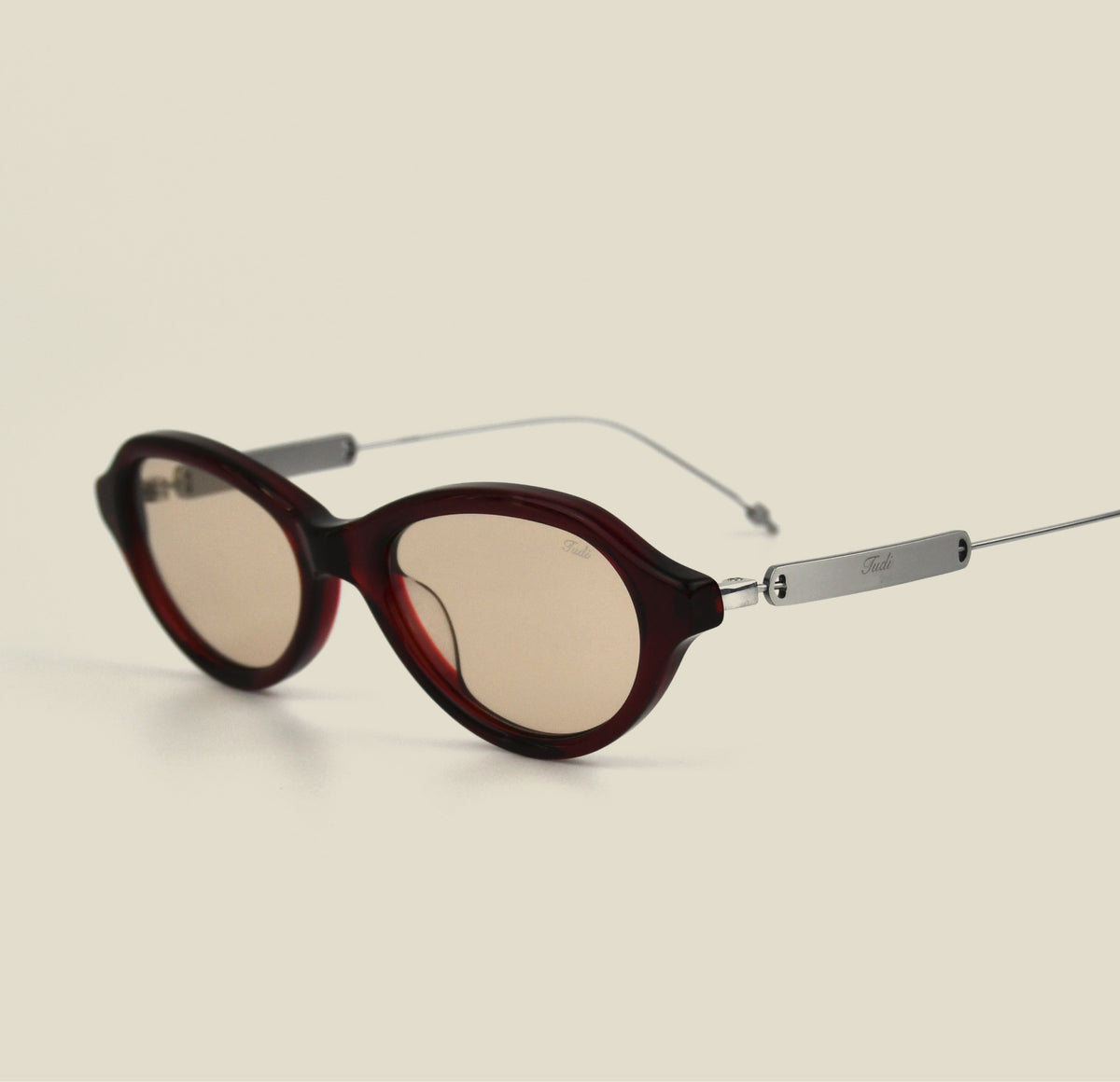 TUDI Riko Red with tinted lenses eyewear, three-quarter side view