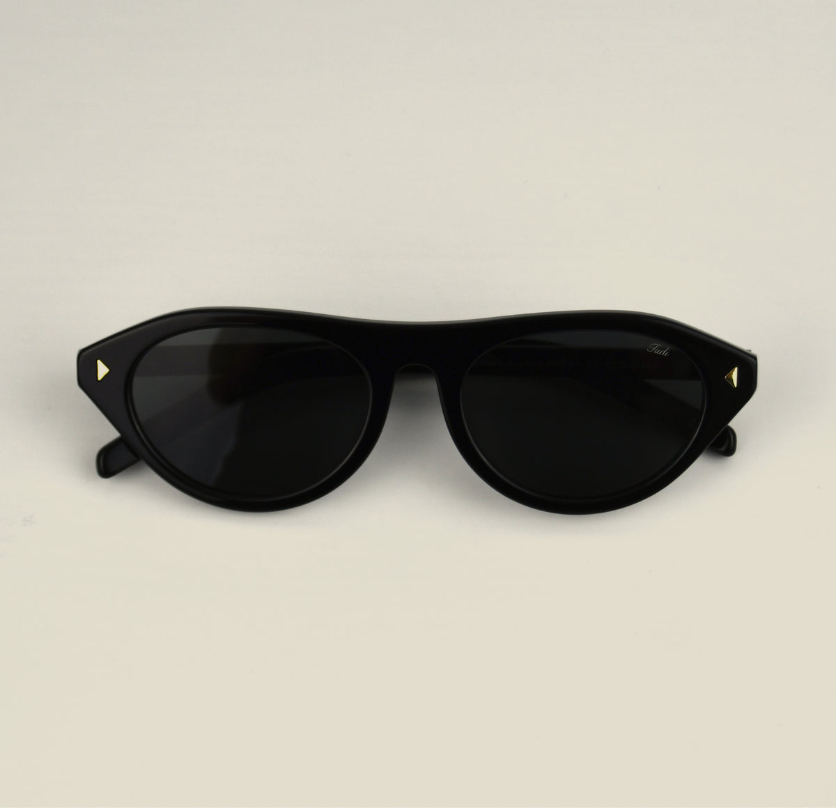TUDI Rocky Black with dark lenses eyewear, front view